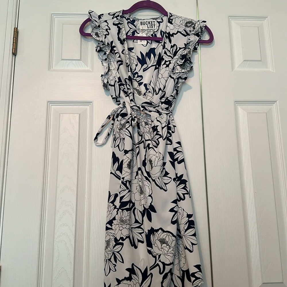 NWT, floral wrap dress.